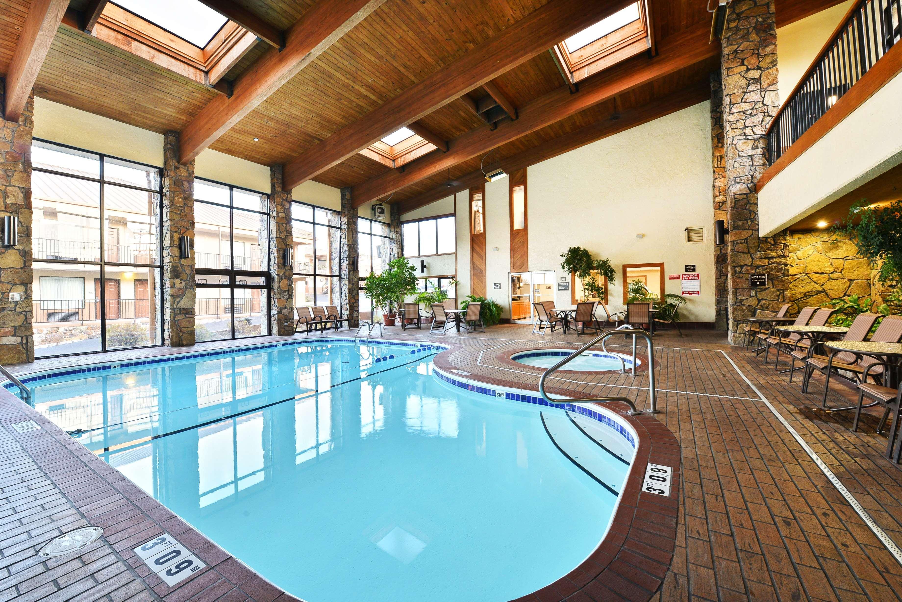 Best Western Center Pointe Inn Branson Bagian luar foto